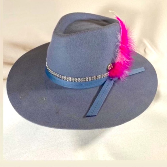 Custom made hat! - Picture 3 of 3